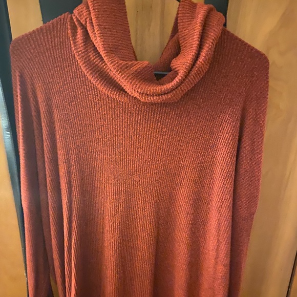 Sweaters - Cute sweater from buckle